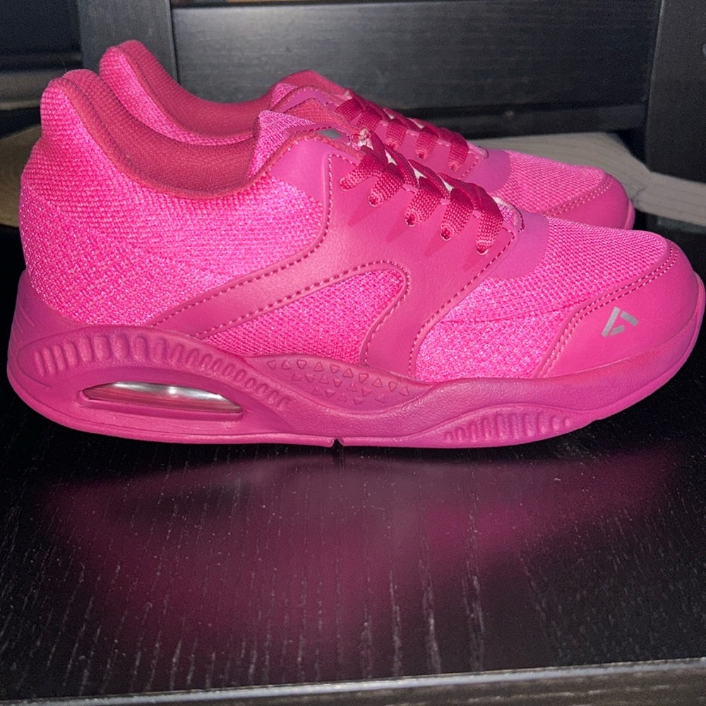 •Andrea• Casual Hot Pink Sneakers Size 6
